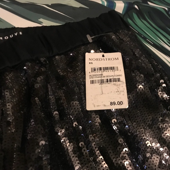 ✤ Trouve NWT Black Sequin Pants ✤ - Picture 6 of 6